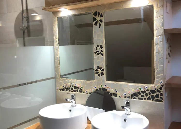 L'auberge Des Pyrenees Bed & Breakfast *